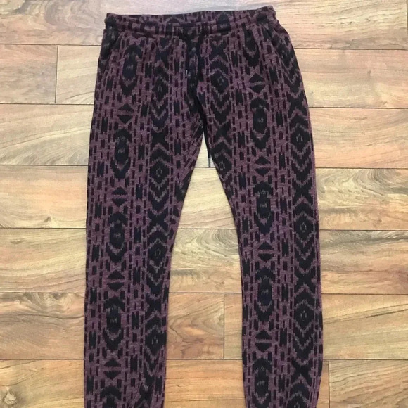 Volcom burgundy Jogger - Picture 1 of 4